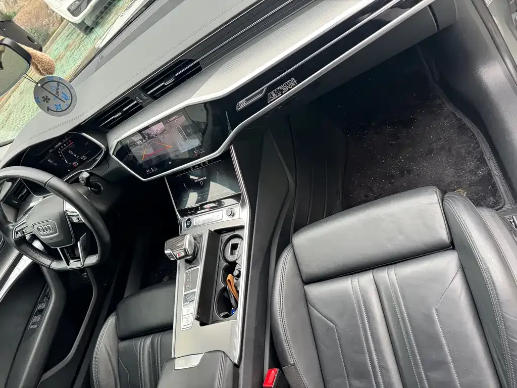 Audi A7 2021 из CN, фото 3