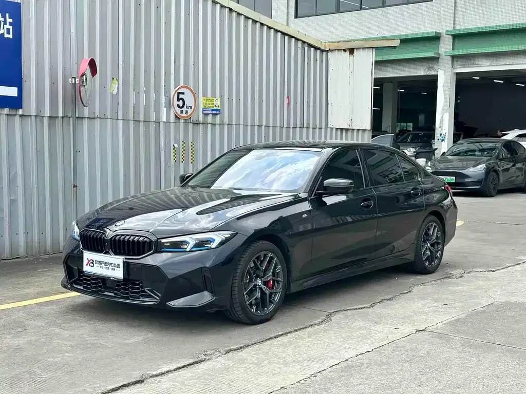 BMW 3 Series — фото 1