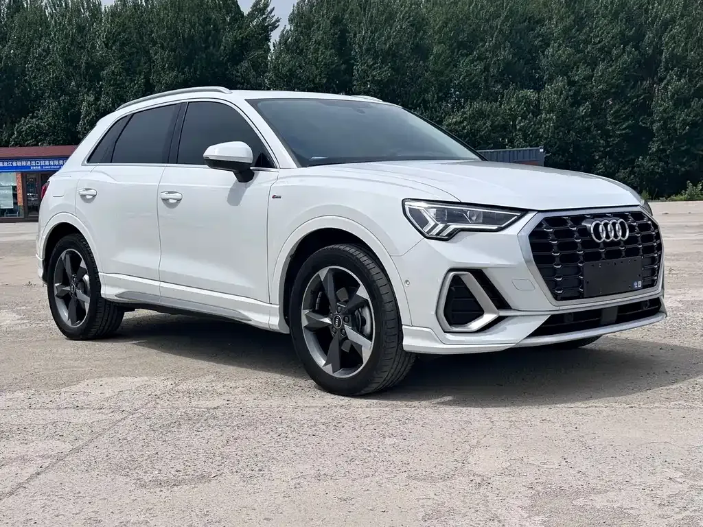 Audi Q3 — фото 7