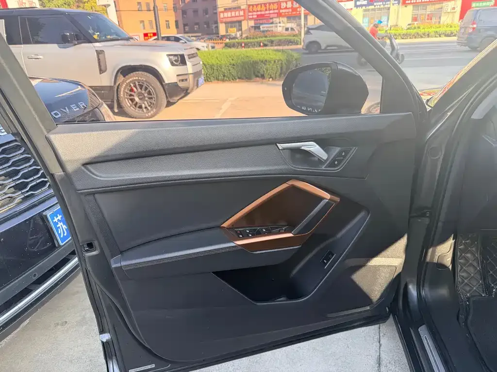 Audi Q3 2021 из CN, фото 3