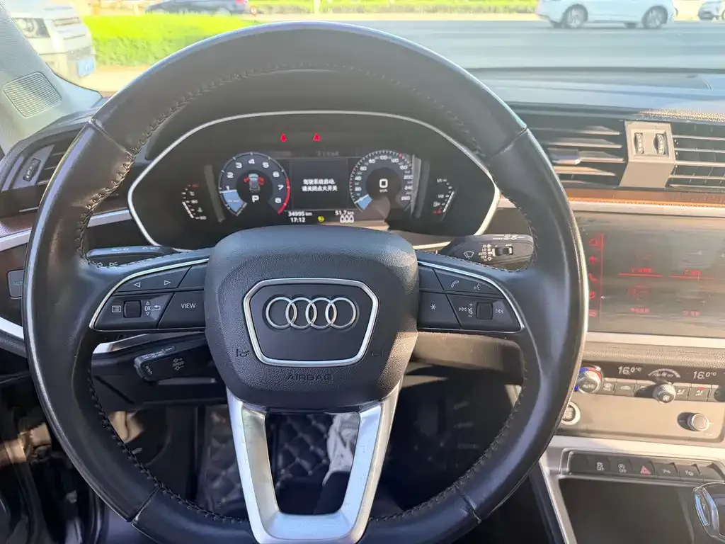 Audi Q3 2021 из CN, фото 2