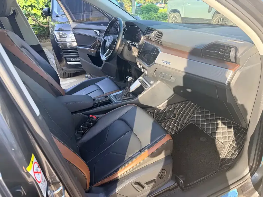 Audi Q3 2021 из CN, фото 4