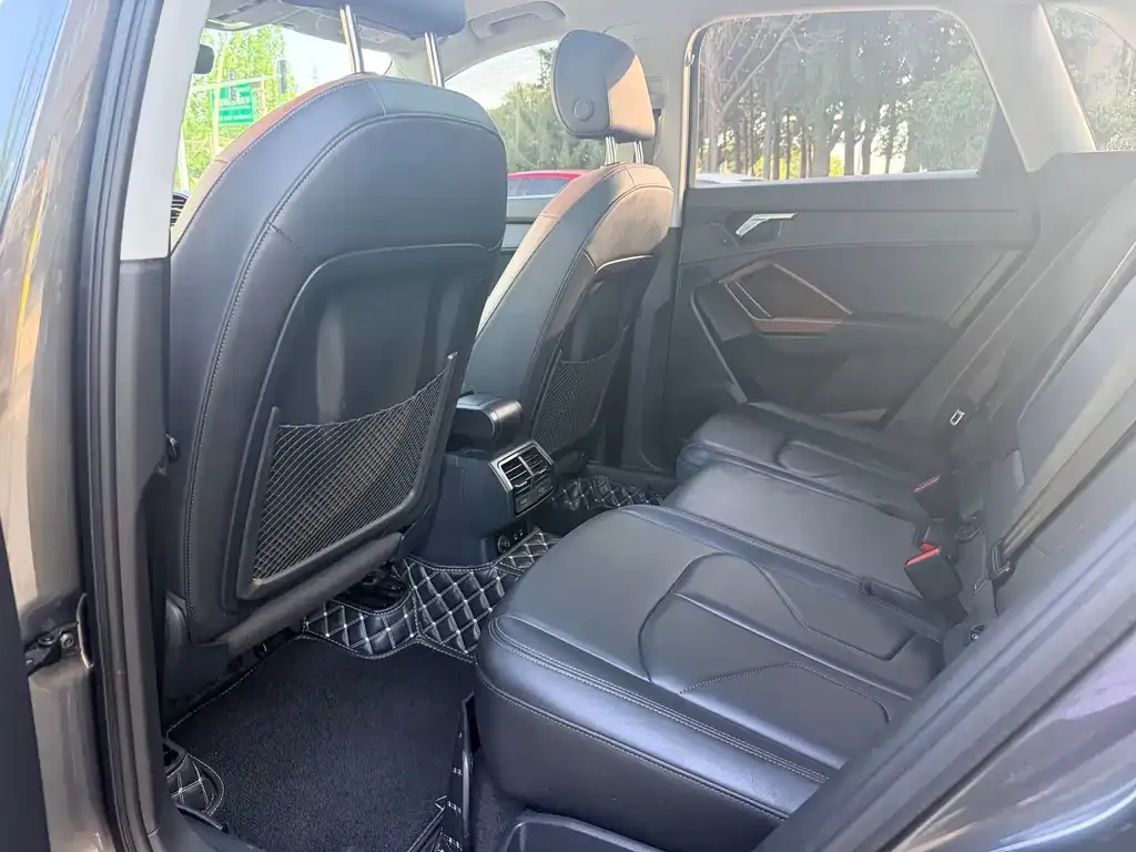 Audi Q3 2021 из CN, фото 8