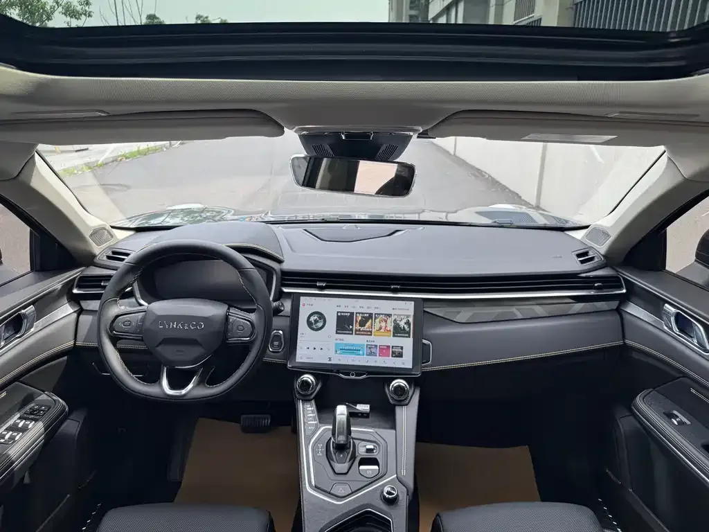 Lynk & Co 01 2024 из CN, фото 7