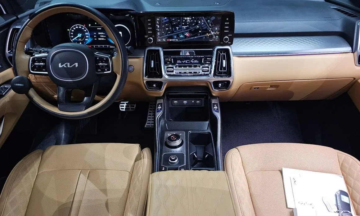 Kia Sorento — фото 6
