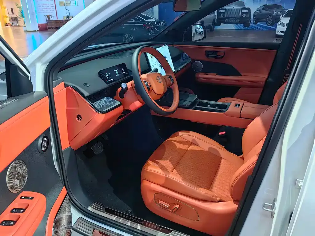 Toyota Platinum 3X 2026 из CN, фото 6