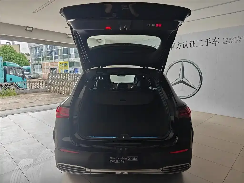 Mercedes-Benz EQE SUV — фото 2