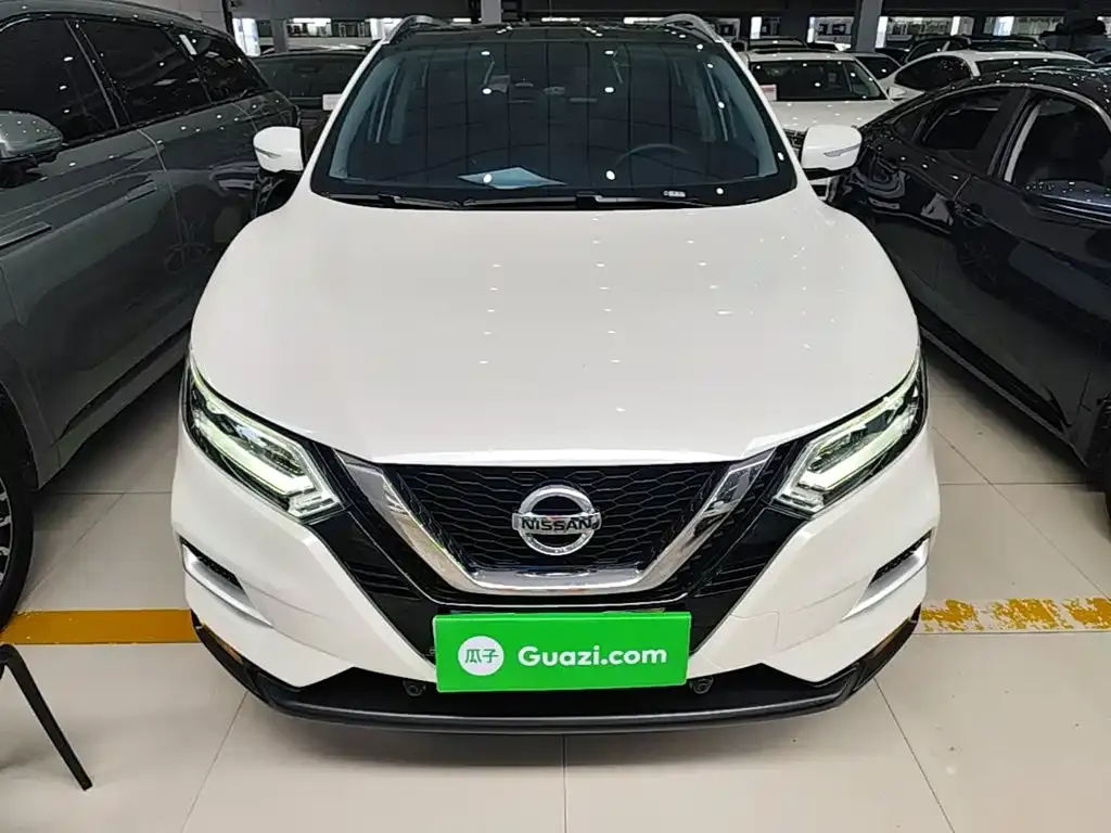 Nissan Qashqai — фото 9