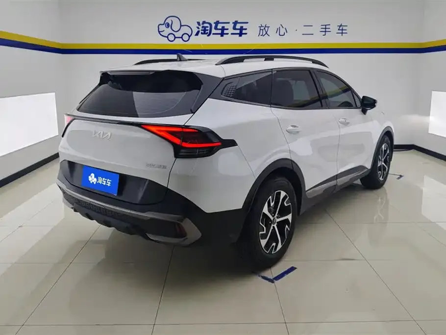 Kia Sportage 2023 из CN, фото 4