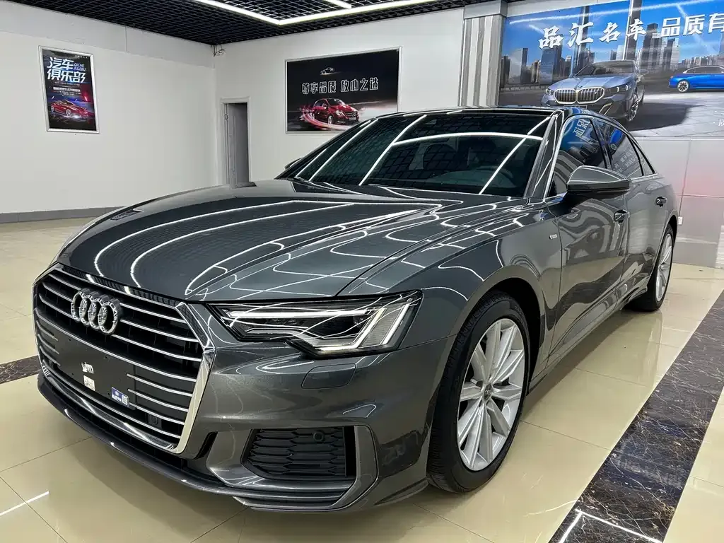 Audi A6L — фото 1