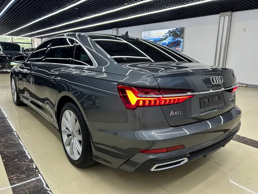 Audi A6L — фото 6