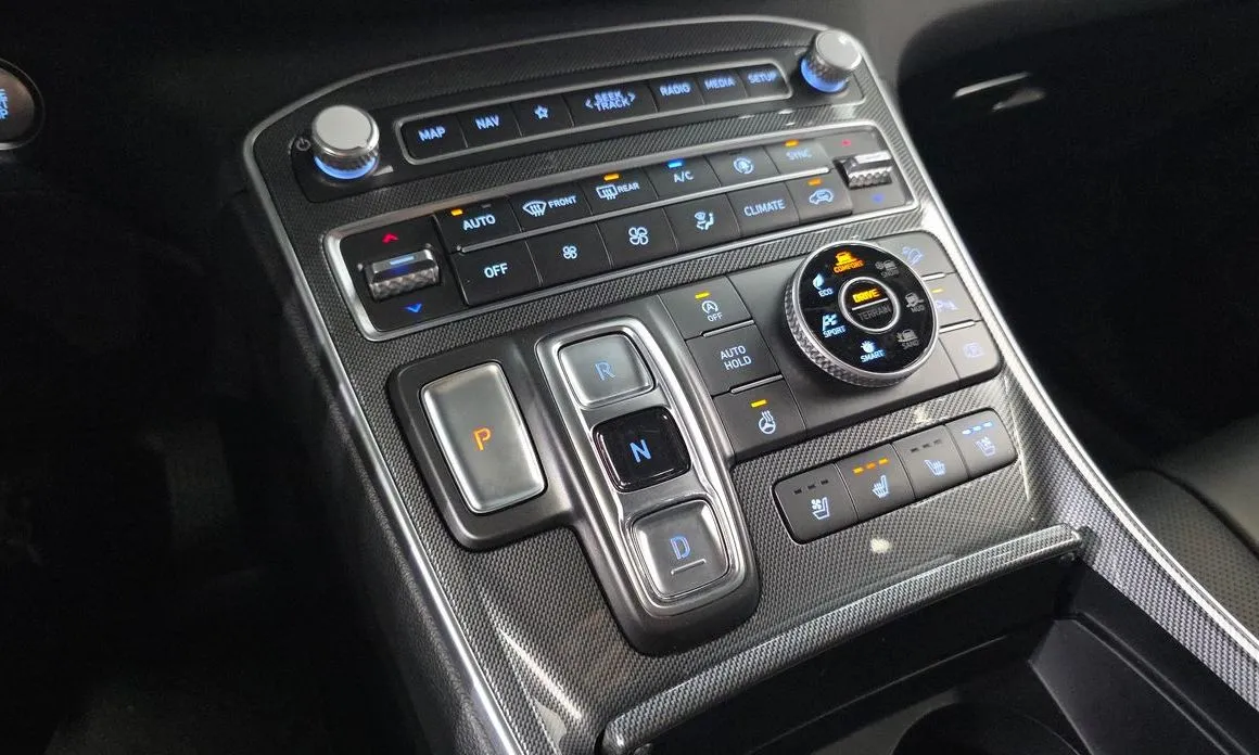 Hyundai Santafe — фото 8