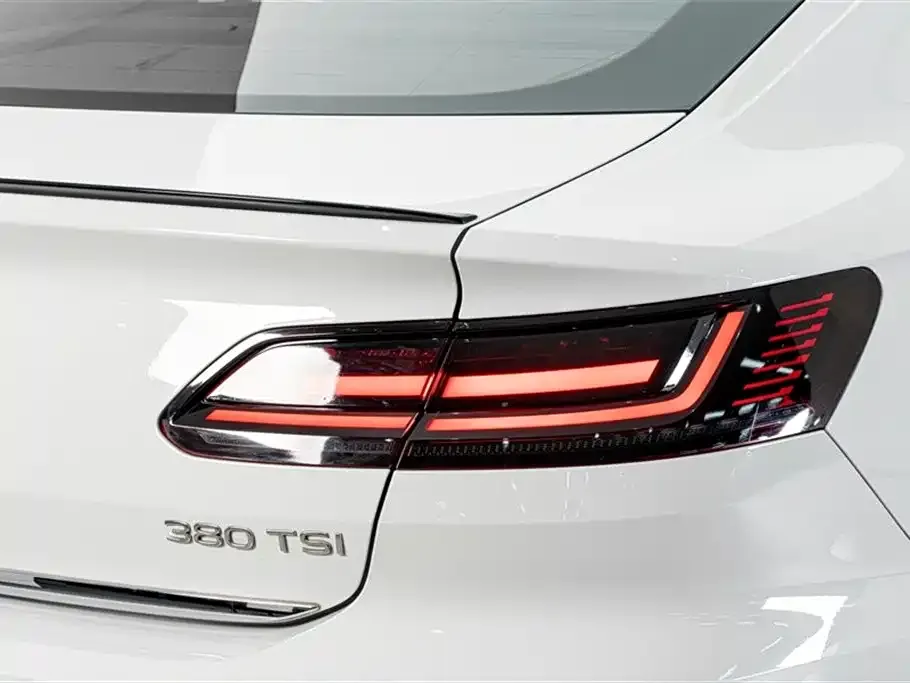 Volkswagen CC — фото 3