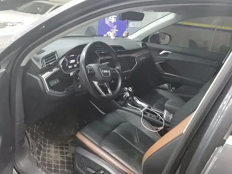 Audi Q3 2021 из CN, фото 7