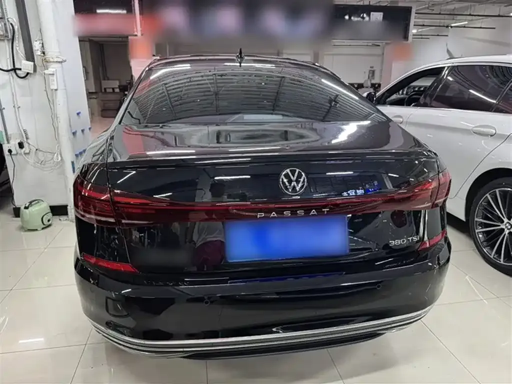Volkswagen Passat — фото 5