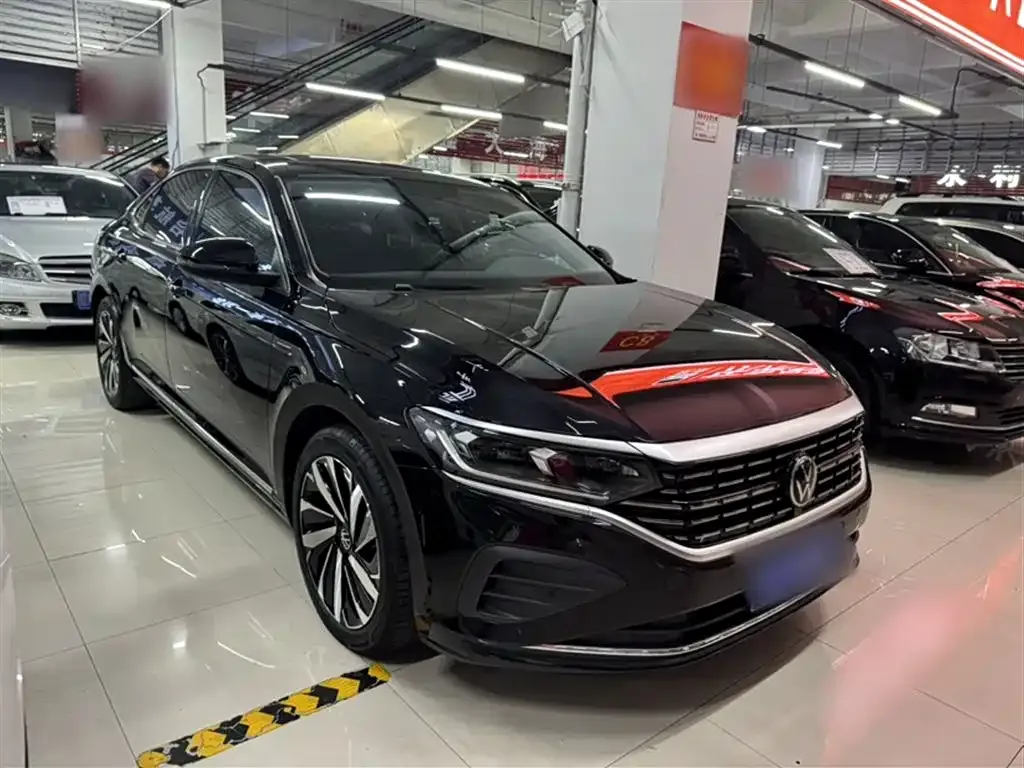 Volkswagen Passat — фото 6