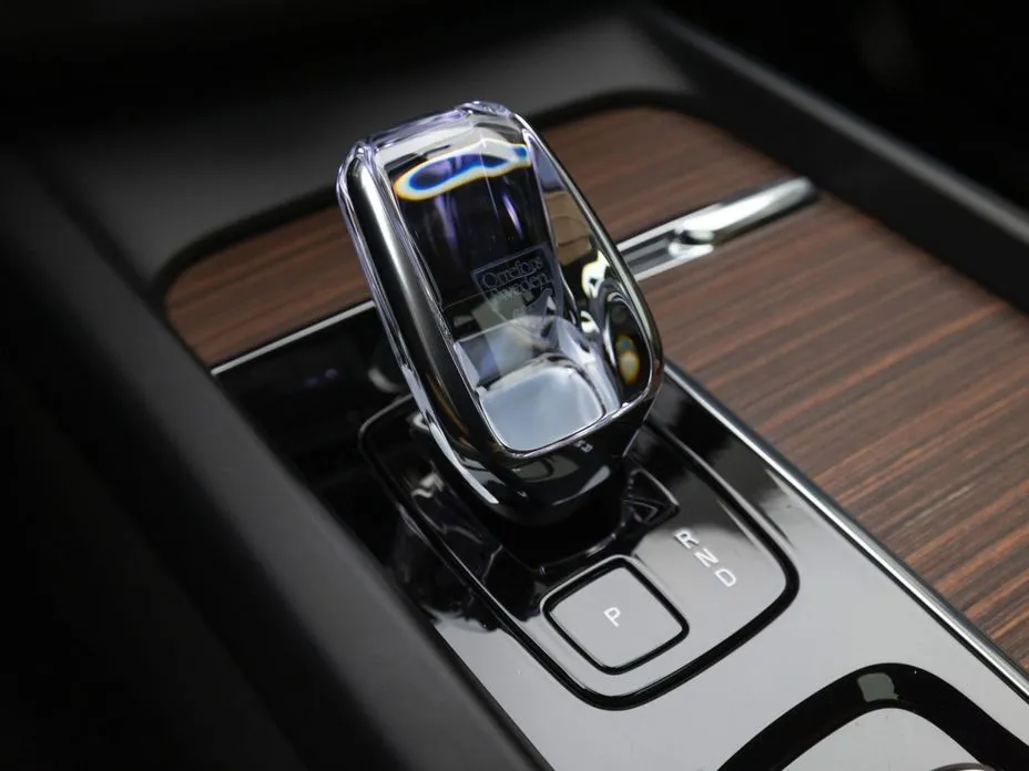 Volvo XC60 2025 из KR, фото 5
