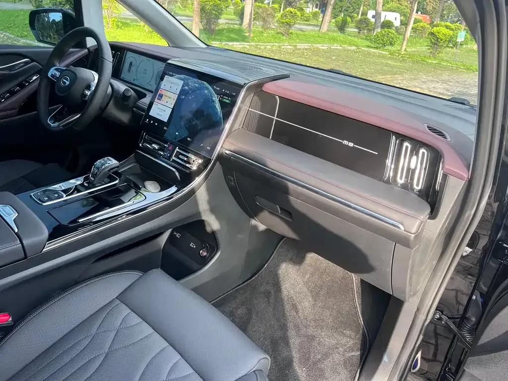 GAC Motor Trumpchi M8 — фото 10