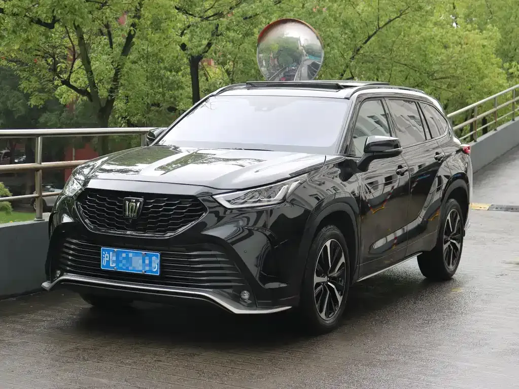 Toyota Crown Kluger