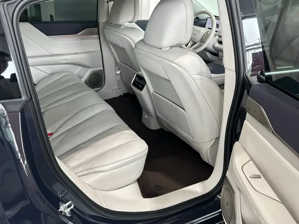Buick Electra L7 2025 из CN, фото 4