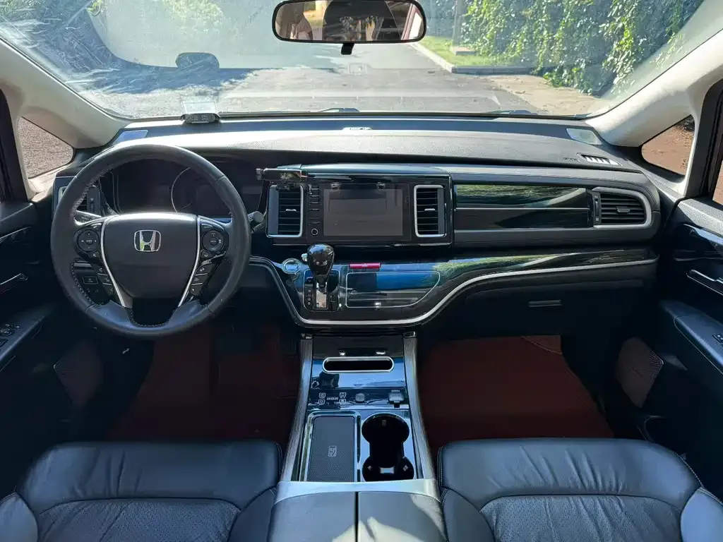 Honda Elysion 2021 из CN, фото 3