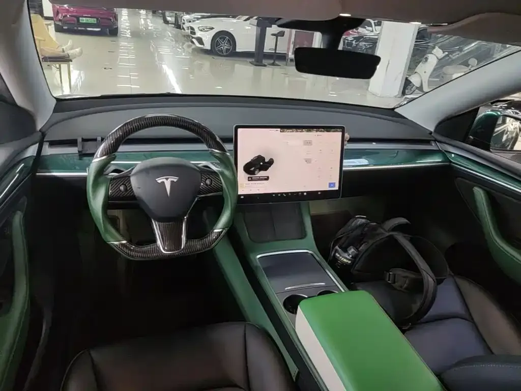 Tesla Model Y — фото 4