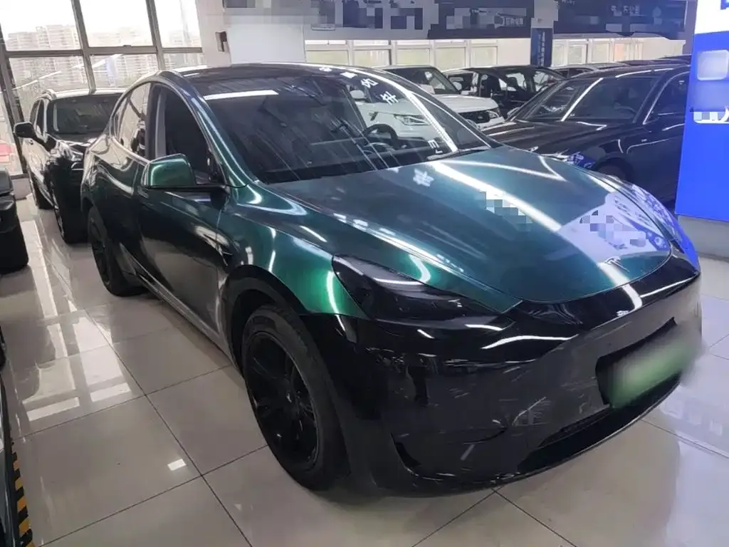 Tesla Model Y — фото 9