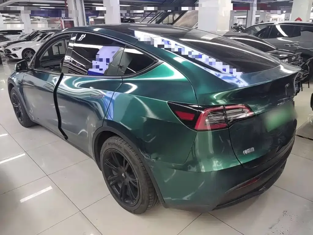 Tesla Model Y — фото 3