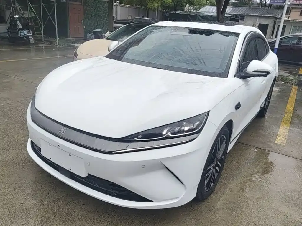 BYD Qin L — фото 5