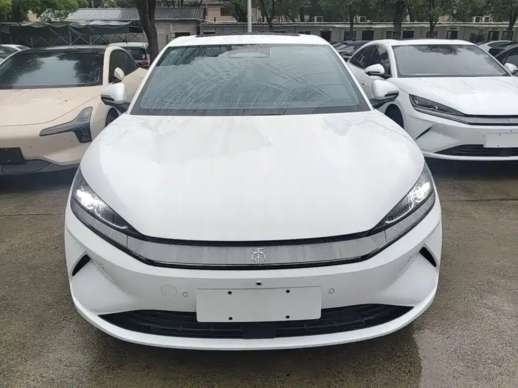 BYD Qin L — фото 10