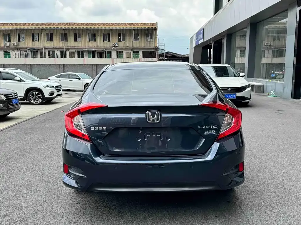 Honda Civic — фото 3