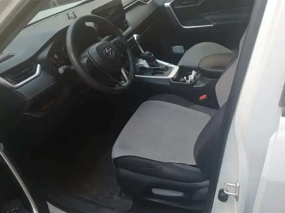 Toyota Wildlander 2024 из CN, фото 6