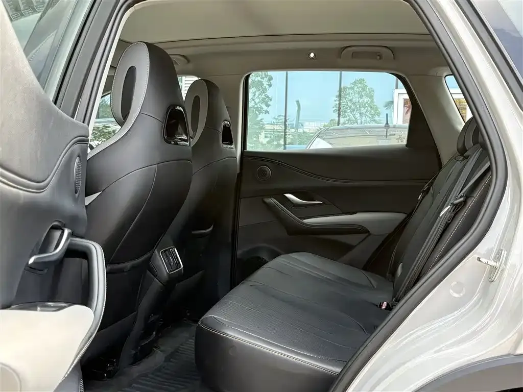 BYD Seal 05 DM-i — фото 2