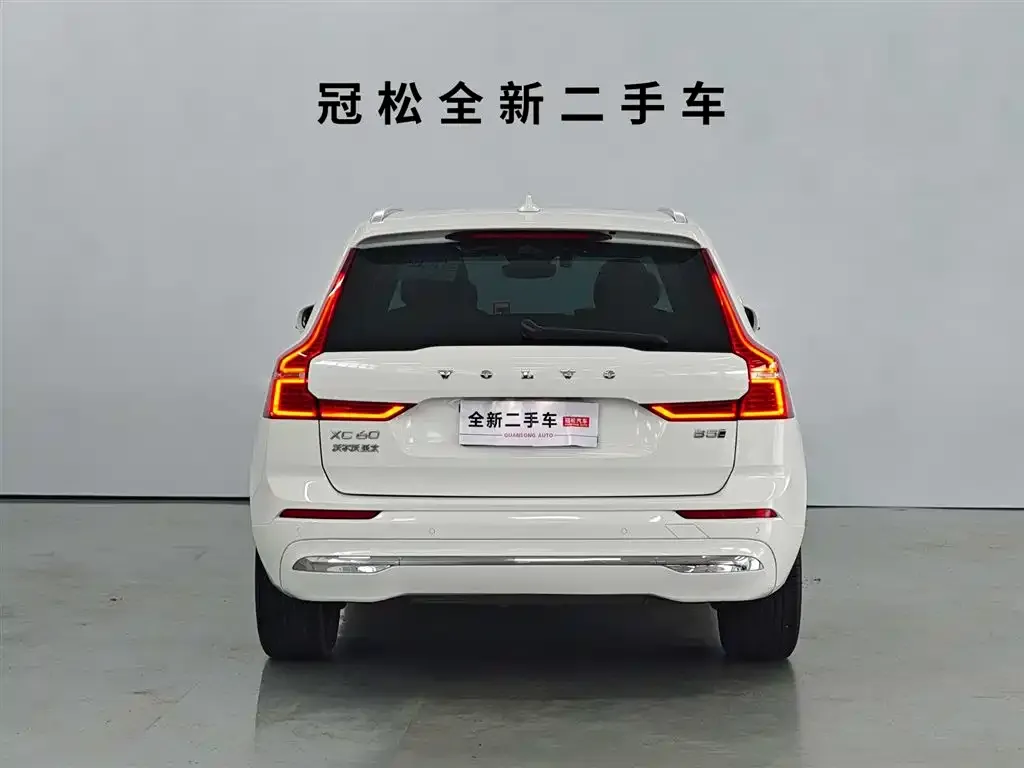 Volvo XC60 — фото 7