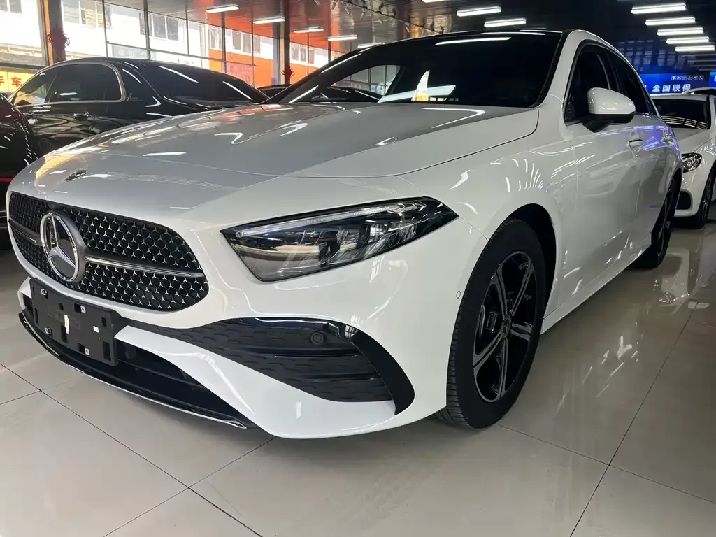 Mercedes-Benz A-Class — фото 1