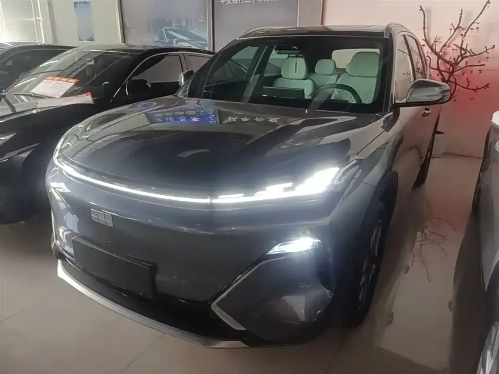 Geely Galaxy Xingjian 7 — фото 1