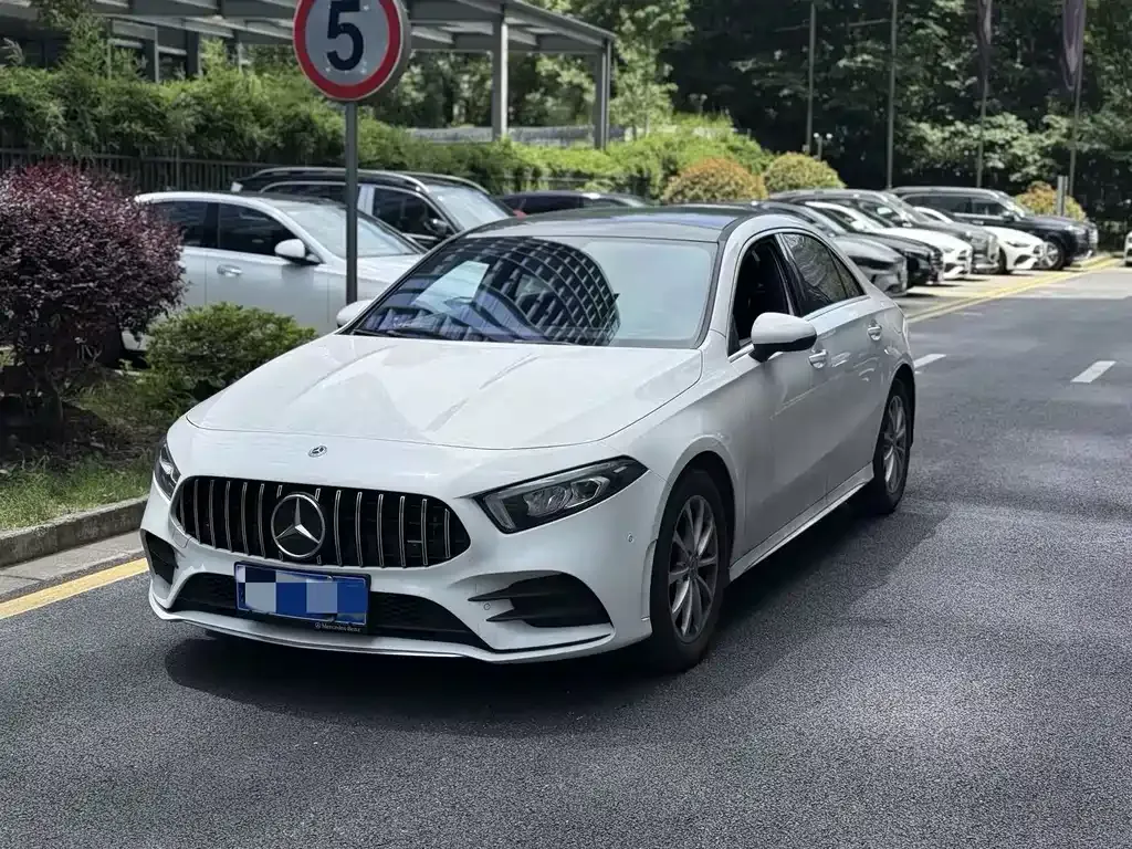 Mercedes-Benz A-Class — фото 1