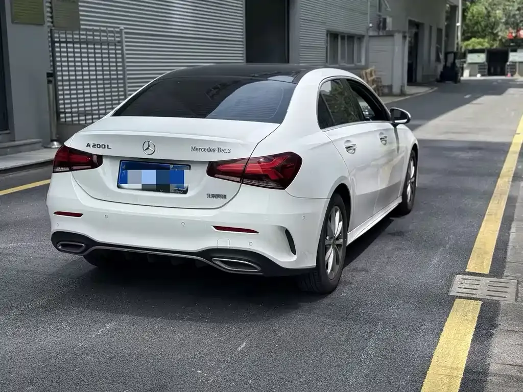Mercedes-Benz A-Class — фото 9