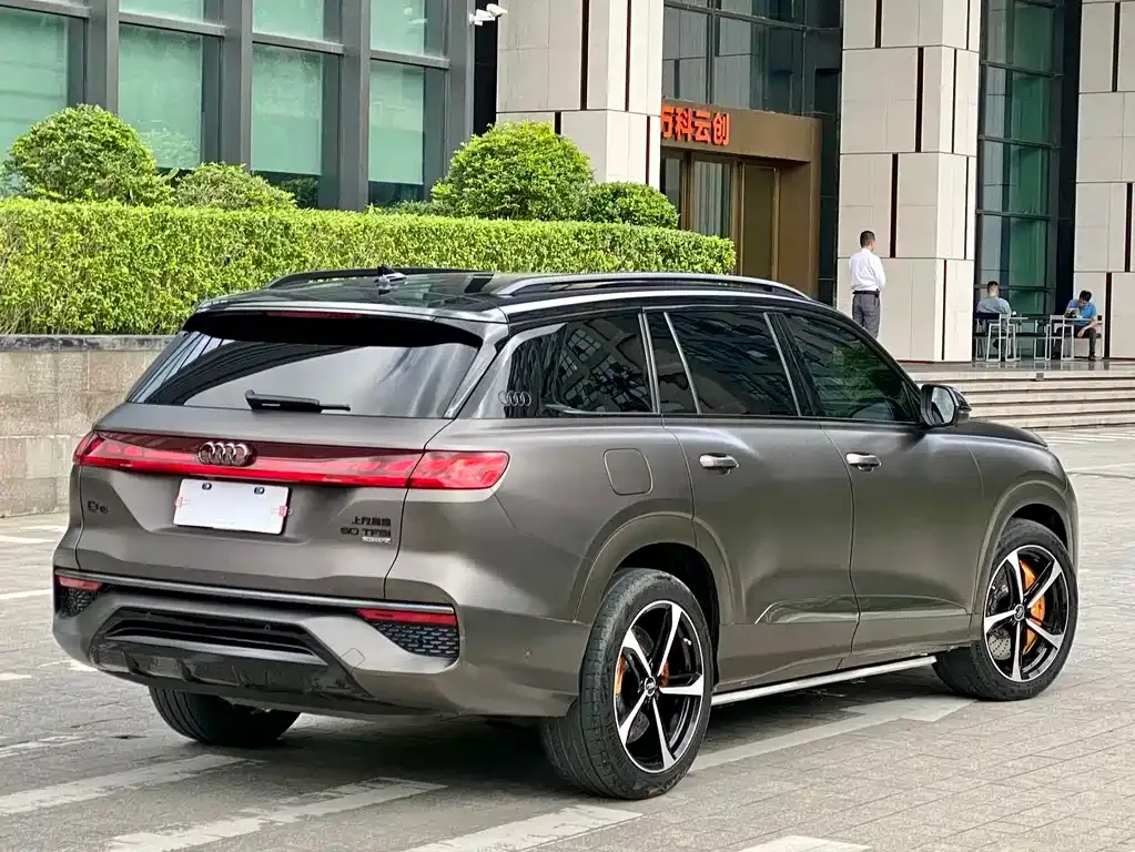 Audi Q6 — фото 6