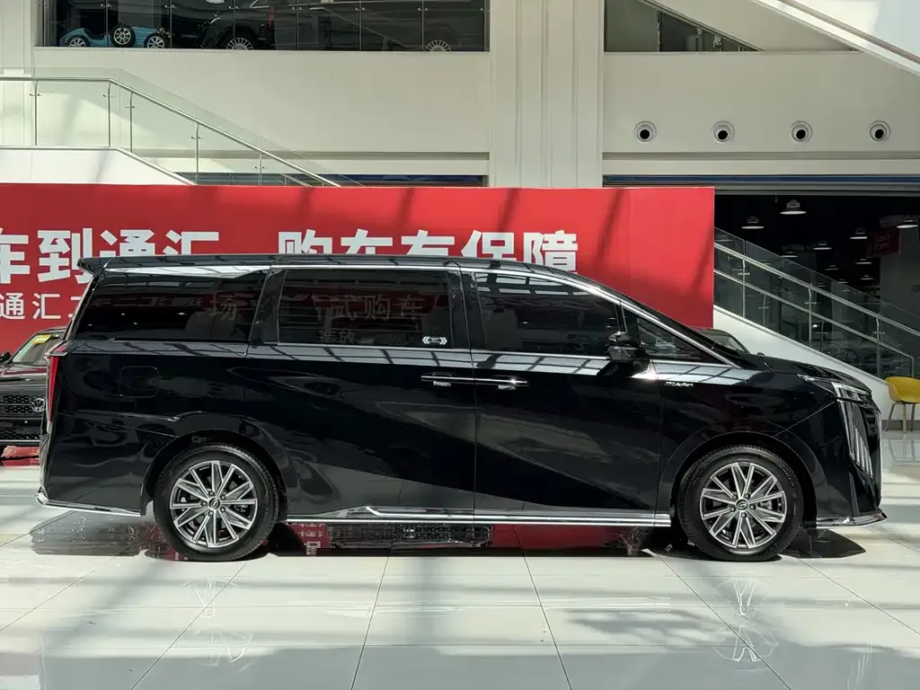 GAC Motor Trumpchi M8 — фото 6