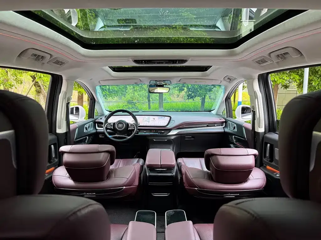 Buick Century 2023 из CN, фото 6