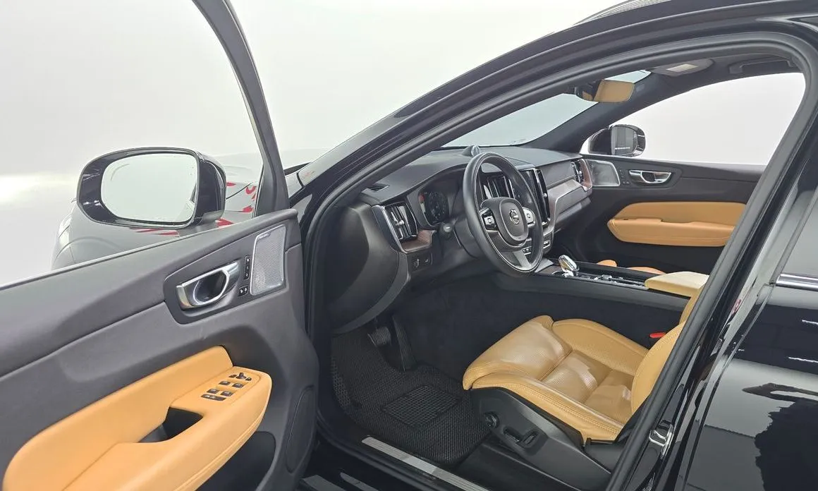 Volvo XC60 2021 из KR, фото 8