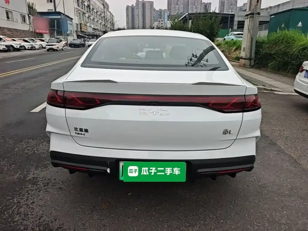 BYD Qin L — фото 8