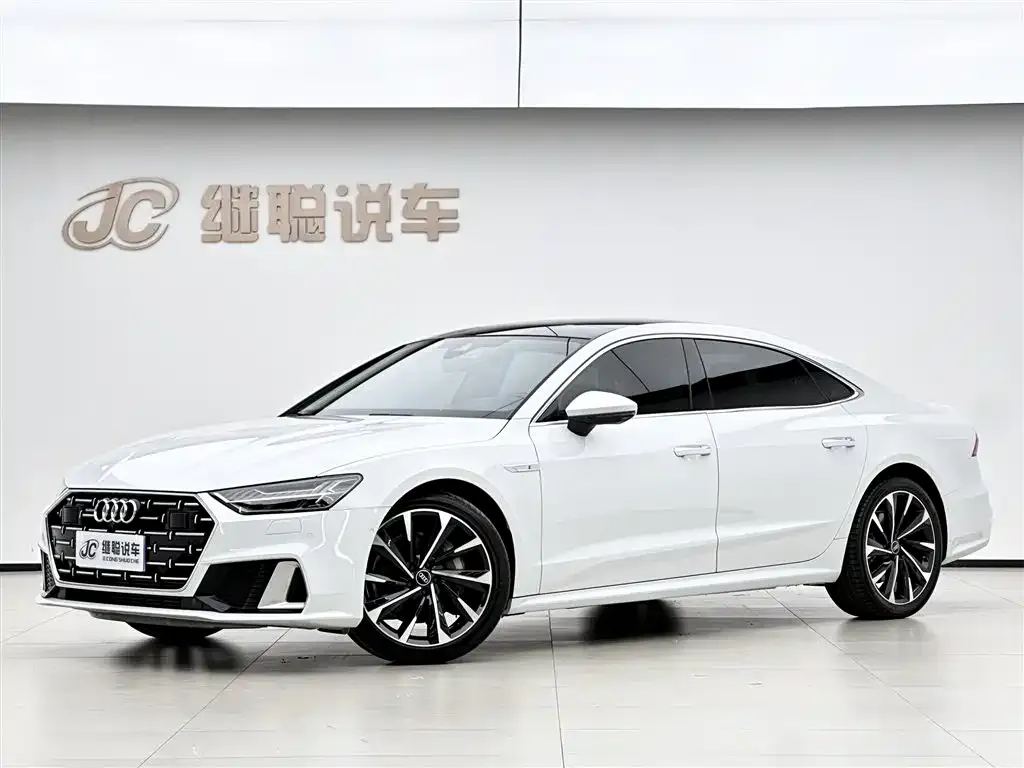 Audi A7L — фото 1