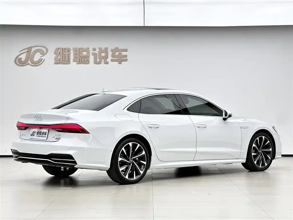 Audi A7L — фото 4