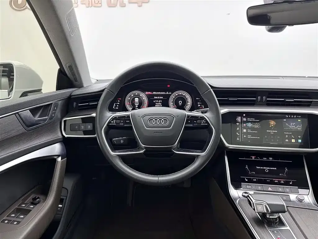 Audi A7L — фото 6