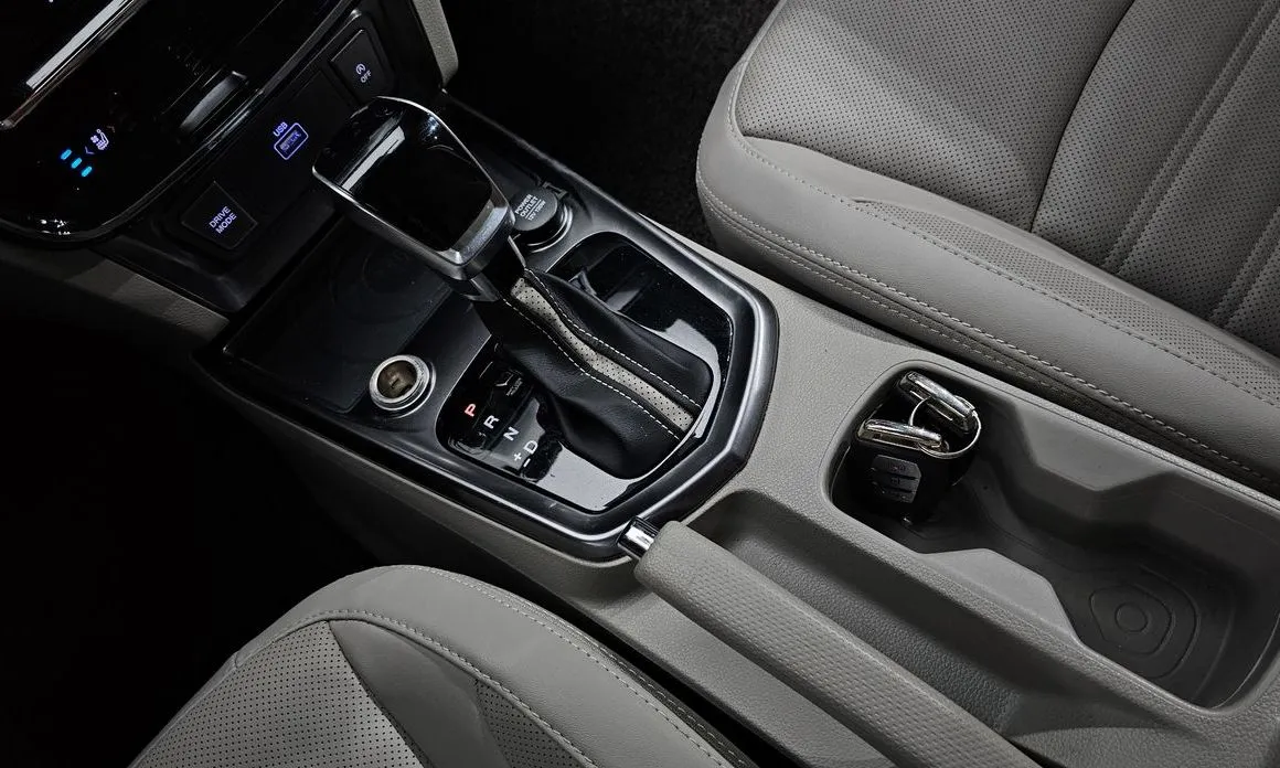 KG Mobility (Ssangyong) TIBOLI 2022 из KR, фото 10