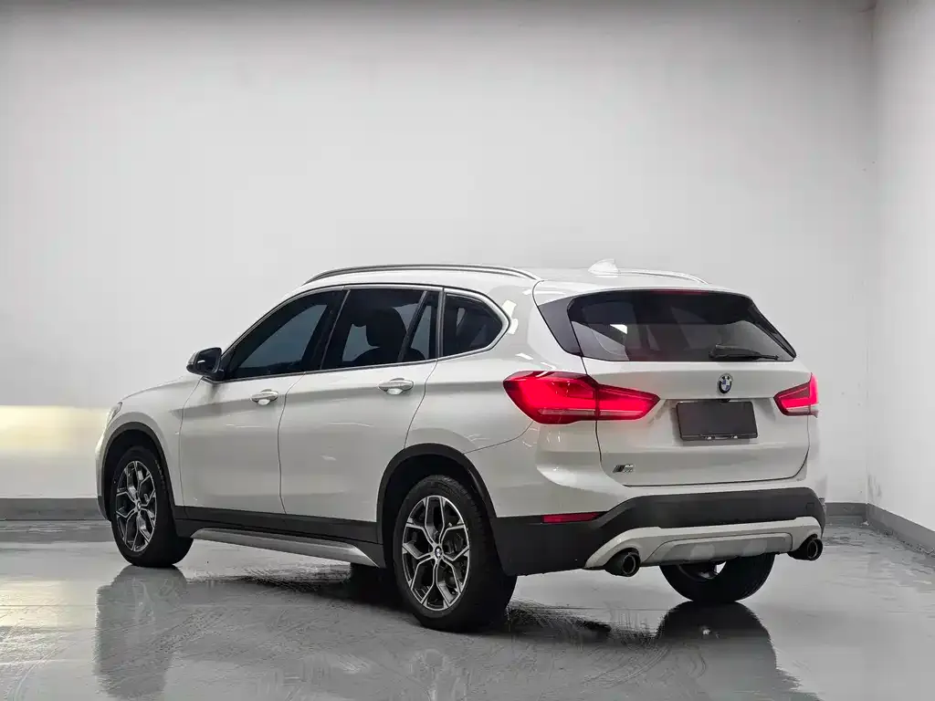 BMW X1 — фото 3