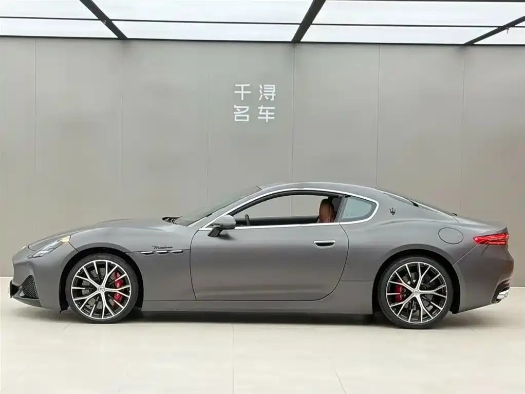 Maserati GranTurismo — фото 3