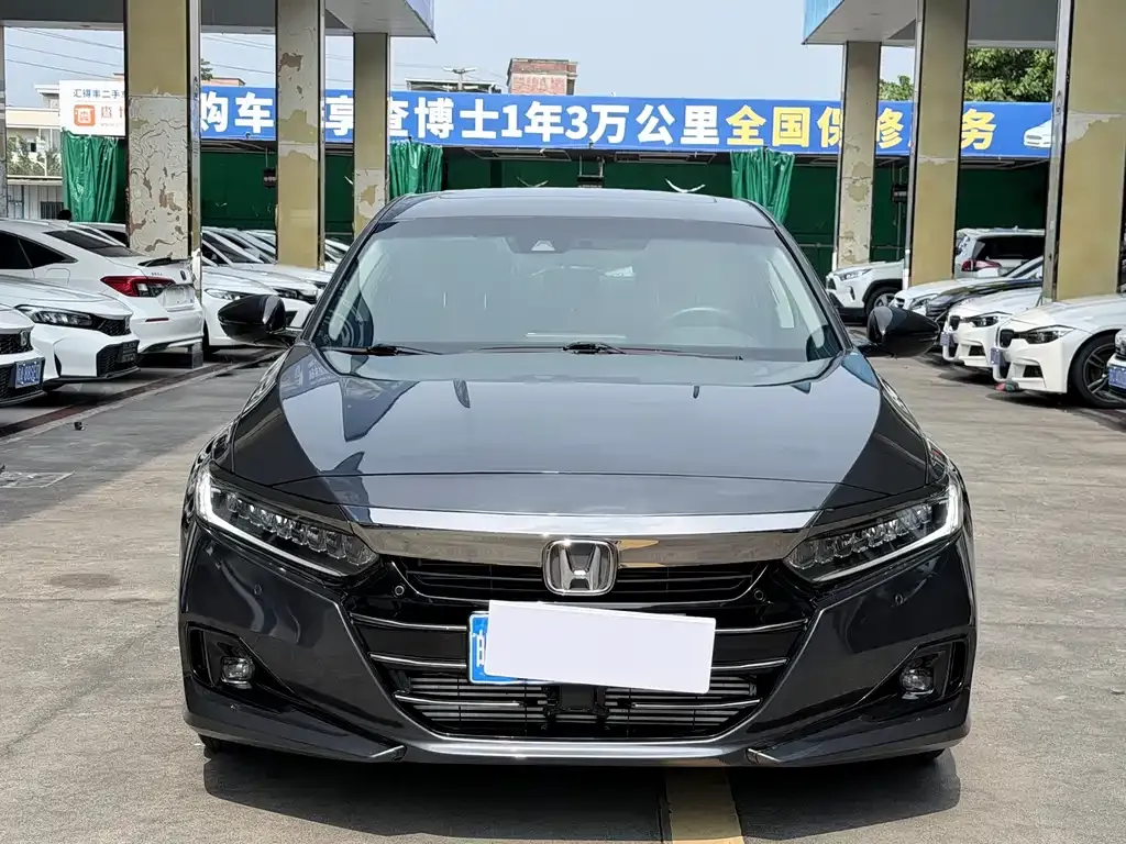 Honda Accord — фото 7